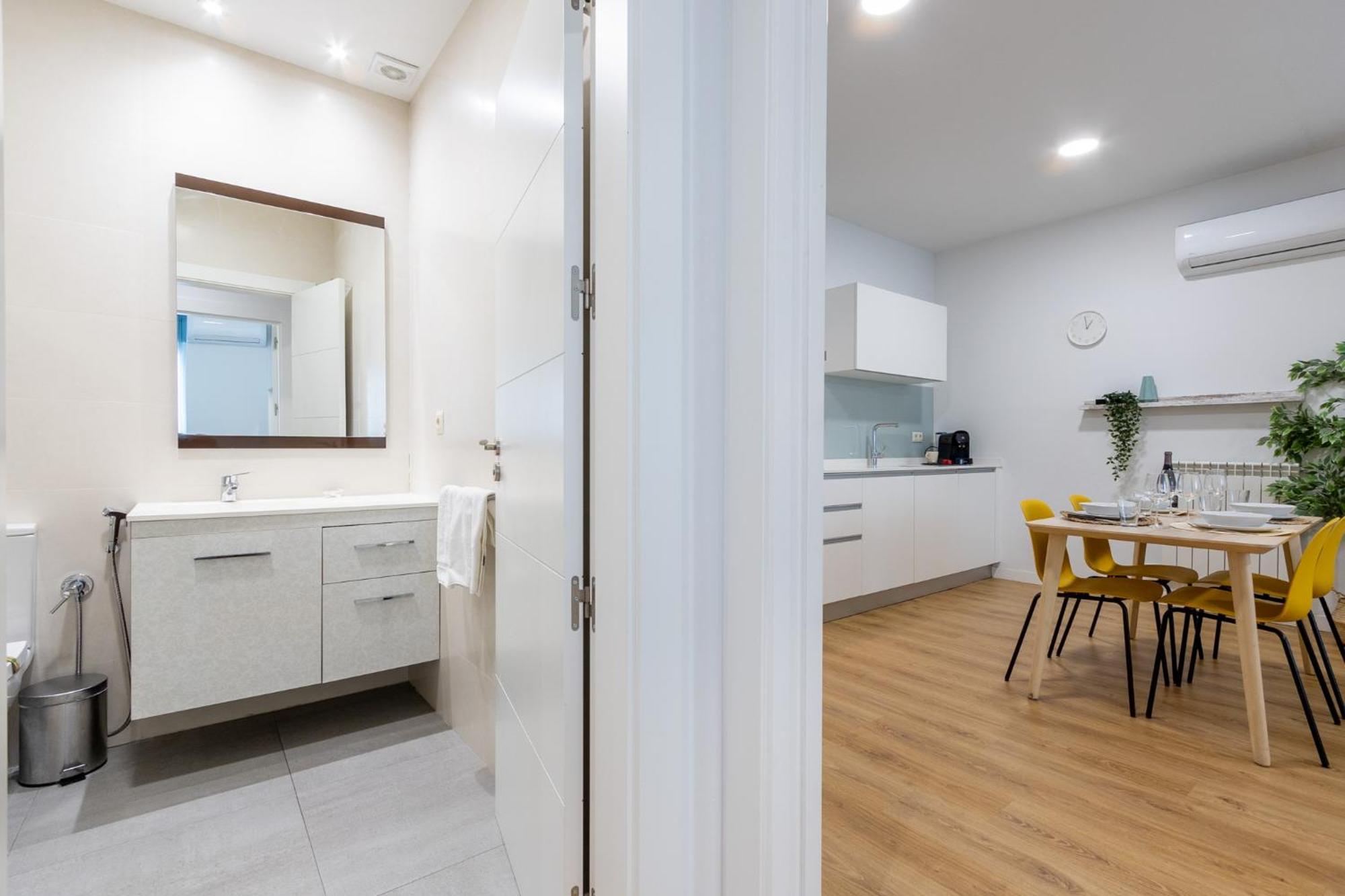 Insidehome Apartments - La Casa Del General บายาโดลิด ภายนอก รูปภาพ