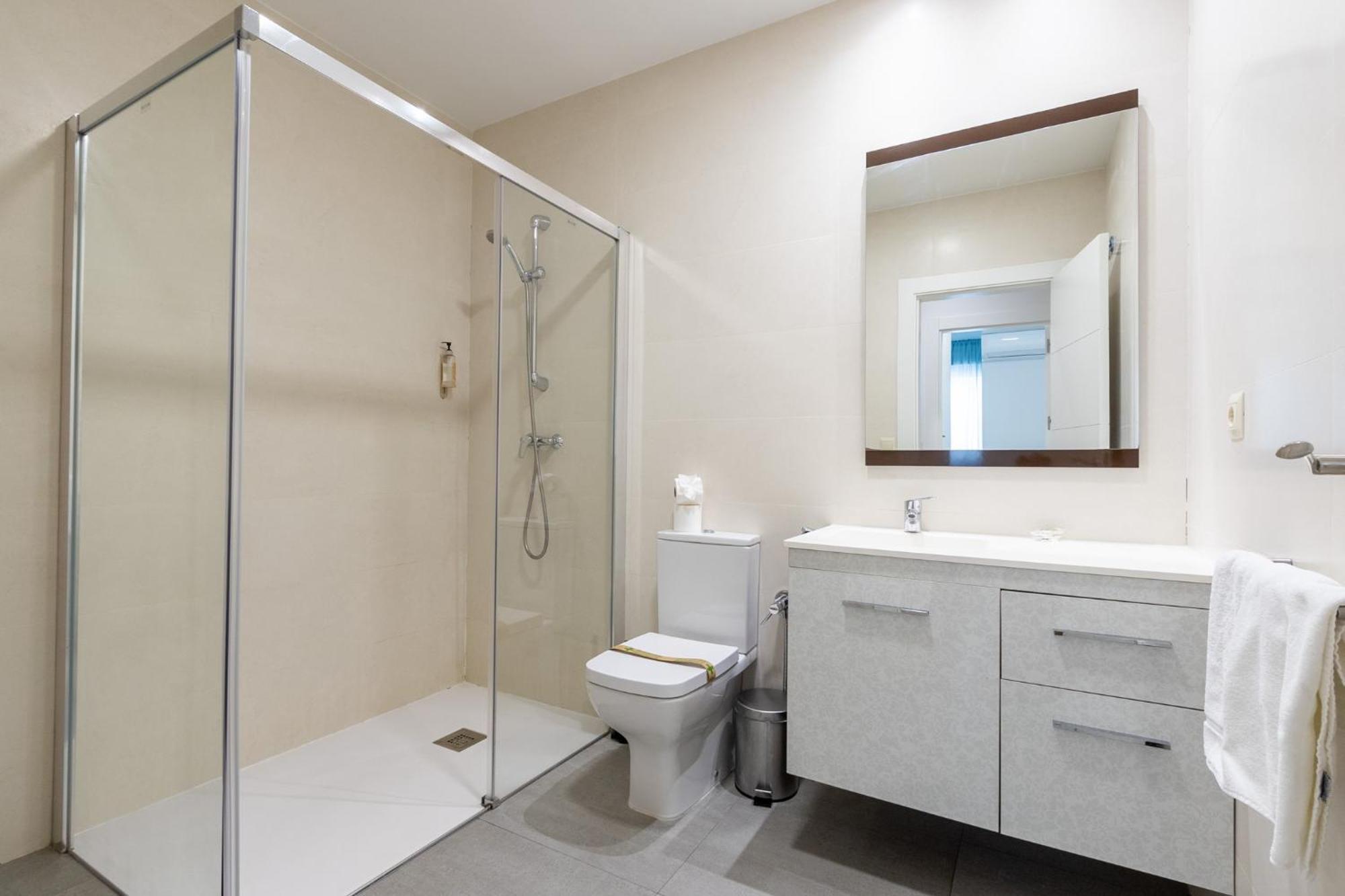 Insidehome Apartments - La Casa Del General บายาโดลิด ภายนอก รูปภาพ
